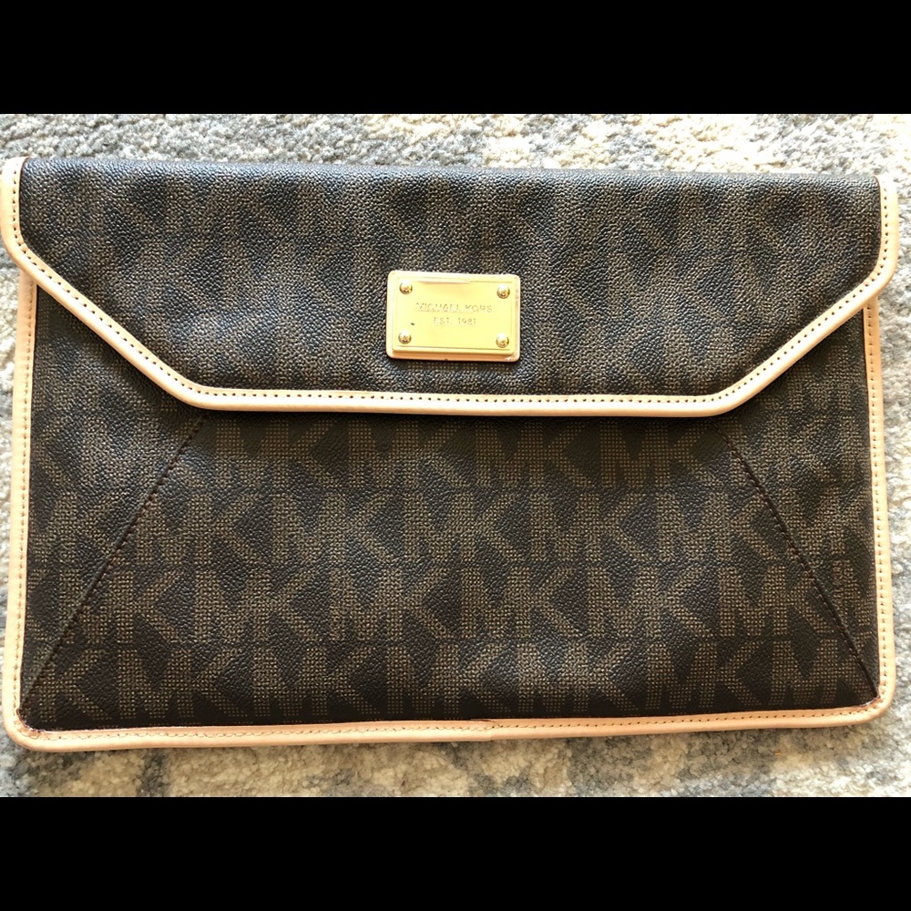 Michael Kors clutch